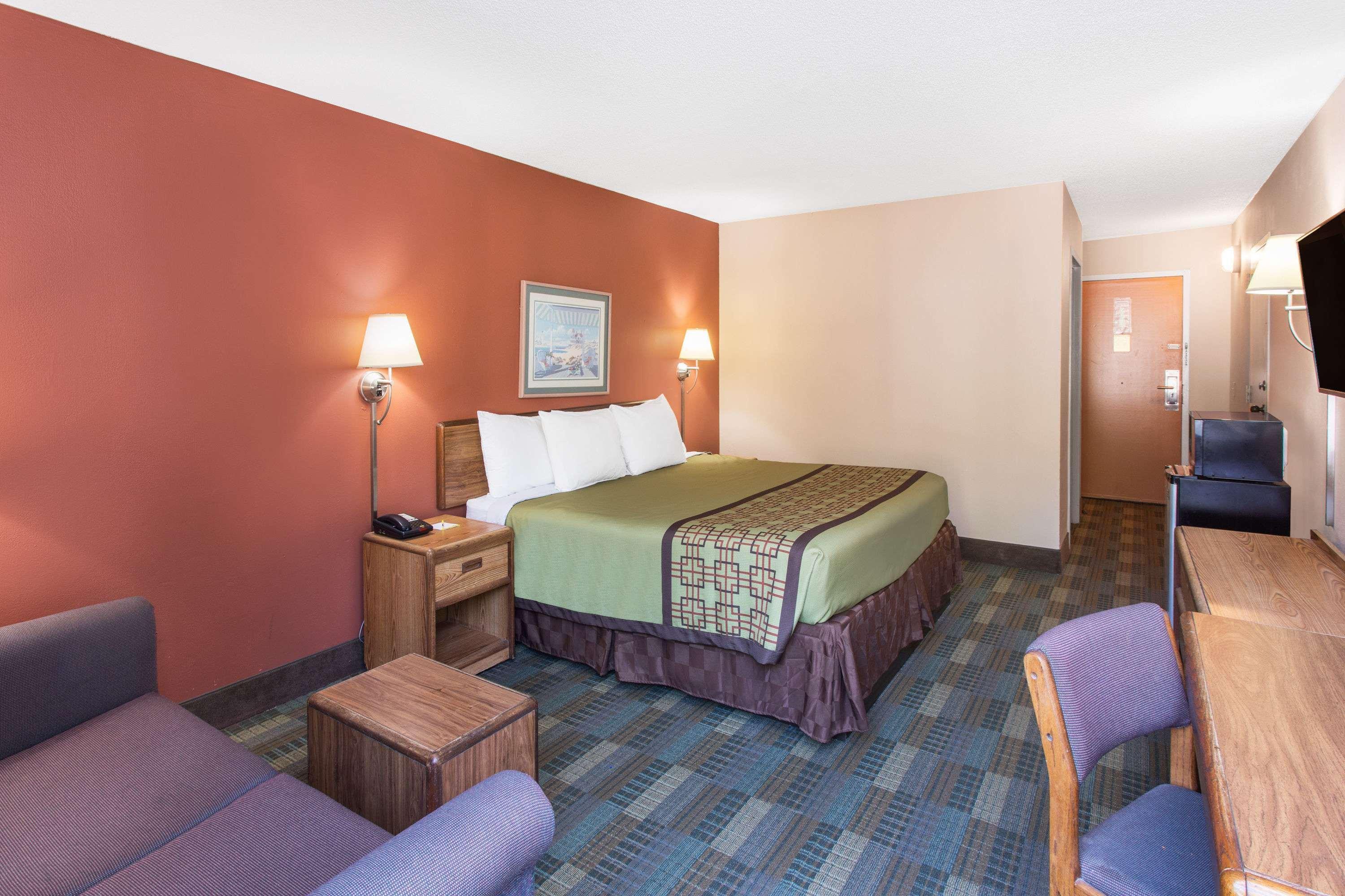Days Inn By Wyndham Myrtle Beach Socastee Экстерьер фото